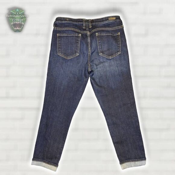 Kut From the Cloth - Picture 3 of 6